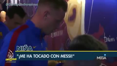 VIDEO: The emotion of a girl "I touched Messi".