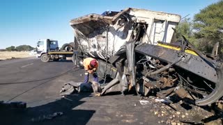 N12 accident loses its cargo