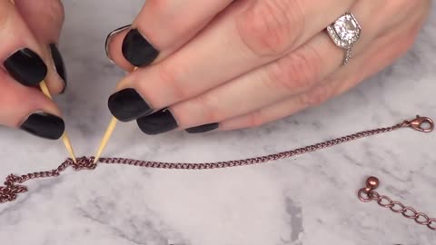 How to : untangle chain necklaces fast!