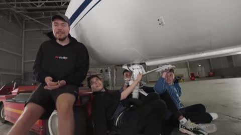 Jet giveaway for youtuber by mr beast