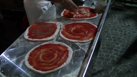 PIZZA FOOD TRUCK com FORNO A LENHA