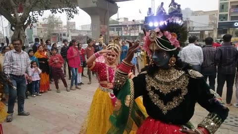 Nice Dancing on public place