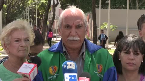 Maestros declaran "emergencia" y advierten acciones sindicales en Venezuela