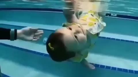 Lifestyle "Baby Cute training Swimming"