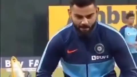 Virat Kohli 😂😂😂 ! | guess who is he mimicking ? | Cricket funny video | watch till end 😂 #Shorts