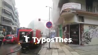 Θεσσαλονίκη Κάτοικος πηδά από μπαλκόνι σε μπαλκόνι λόγω φωτιάς