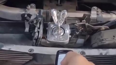 This is how the front symbol of Rolls Royce works