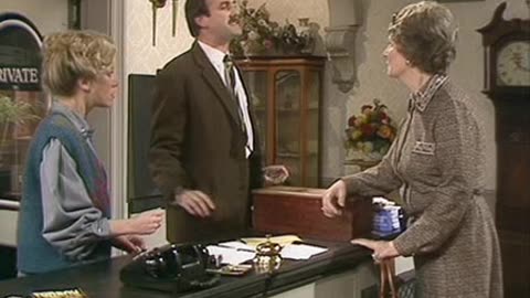 Fawlty Towers ( 2 / 1 )