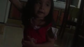 Cute Baby Singing Let it Gooooooo