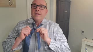 Dad, how to tie a tie?