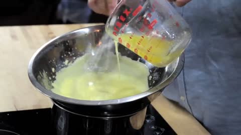 Instructions on how to make 1 minute hollandaise