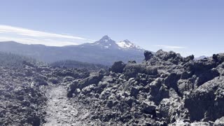 Absolutely Amazing Expansive Lava Field – Belknap Craters – Pacific Crest Trail – 4K