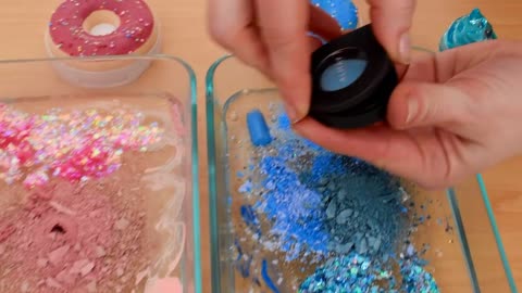 Mixing Makeup Eyeshadow Into Slime! Pink vs Blue Special Series Part 46 Satisfyi