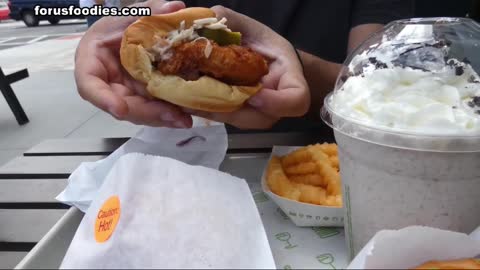 I try the top 3 Sandwiches at Shake Shack Orlando