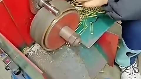 Satisfying Machine Workers - Mesmerizing Precision and Skill in Action!