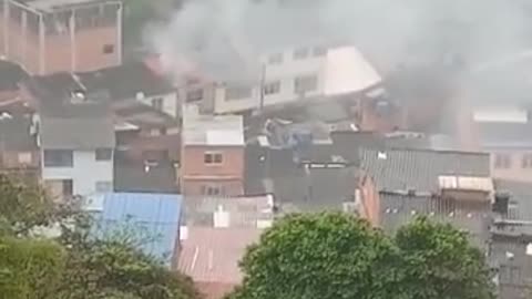 Video: Incendio consumió parte de una vivienda en el barrio San Martín de Bucaramanga