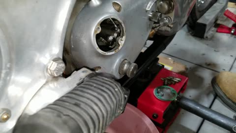 1972 Norton Commando combat, Replacing a worn shifter bushing