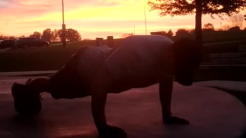 PUSH UPS (THE CORRECT FORM) FALL MN