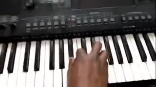 How to play key board