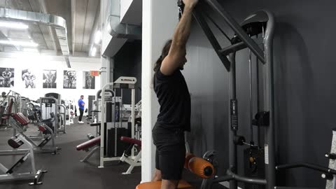 Lat Pulldown