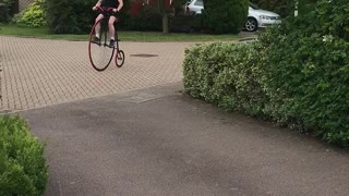 Quick HowTo: Mounting & Dismounting a UDC 50" Penny-Farthing By Terrence Houlahan