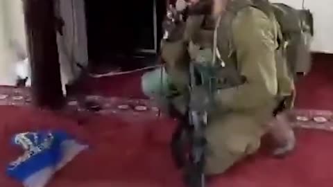 Israeli soldiers recite Jewish prayer from Jenin mosque speakers