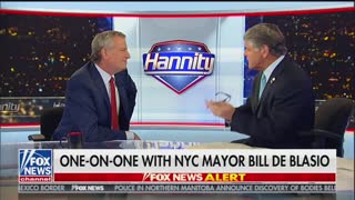 Bill de Blasio and Sean Hannity duke it out