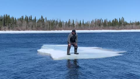 Fisherman Stranded on Drifting Ice Sheet