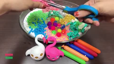 MIXING RANDOM THINGS INTO GLOSSY SLIME!!