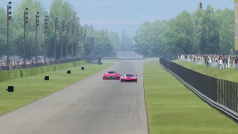 Mercedes-Benz AMG Vision GT vs Ferrari LaFerrari at Monza Full Course-10