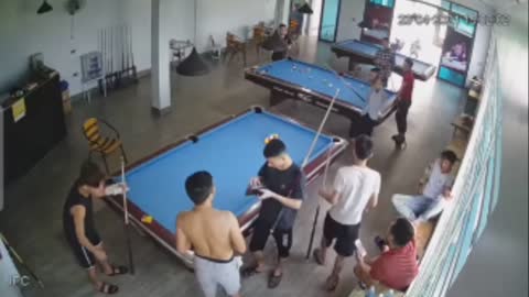 Funny billard moment