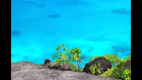 Paradisiacal places, with very white sand, and azullll sea.