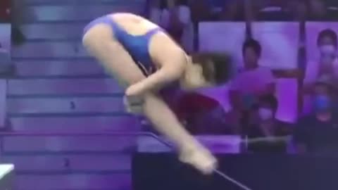 The Girl Who Put Magic In Diving! | Chinese Quan Hongchan Perfect Dives
