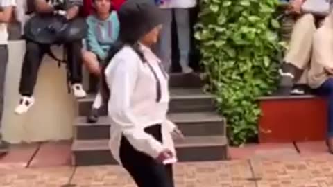 Beautiful girl viral dance