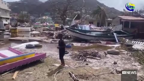 Deadly Hurricane Beryl makes landfall in Jamaica as category 4 system _ ABC News