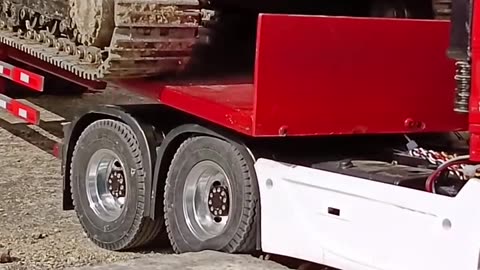 Heavy crane move truck #trucks #crane #heavymachinery #reelsviralシ #reelsfypシ2023 #viralreelsfb #trendreelsvideo #reelsvideo #heavyequipmentnation #heavyequipmentoperator #big #reelsfacebook #trendingreels