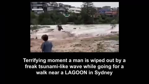 Man Wiped Out As Freak Wave Smashes Into Lagoon Sydney