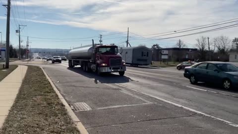 Truckspotting Up And Down East PA - Larger, Two Cabovers & The Wicked Intent Semi