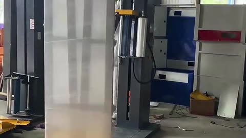 Insulating Glass Vertical Wrapping Machine #glass #glasswrapping #wrapping