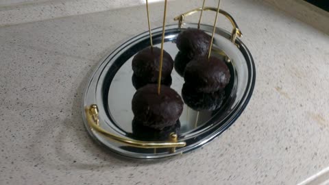How to Make Chocolate Covered Onions - Fun Halloween Prank