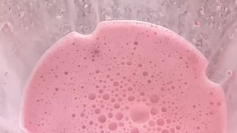 How to make a delicious strawberry smoothie