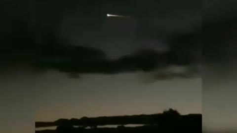 Meteorite is seen passing