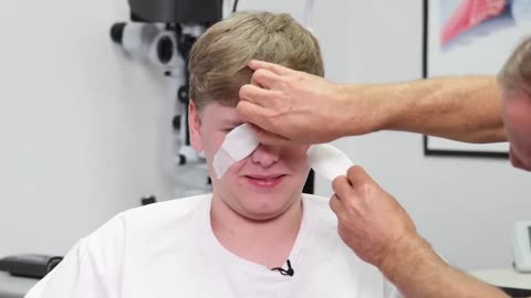 1000 blind people will see for the first time