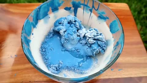 Experiment - Paint, Sponge with Liquid Nitrogen