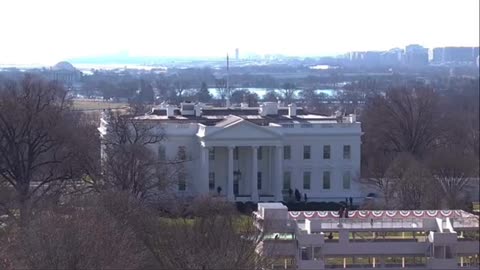 “Sun Rises ”at Top of The White House