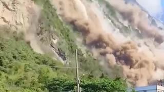 More Taiwan earthquake footage 🙏🙏🙏