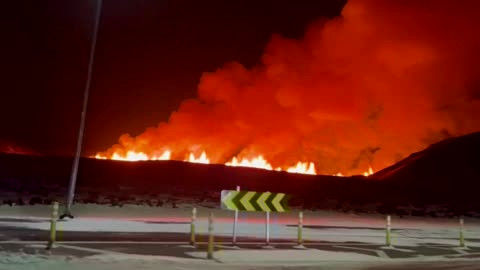 Tourist describes encounter with Iceland's eruption