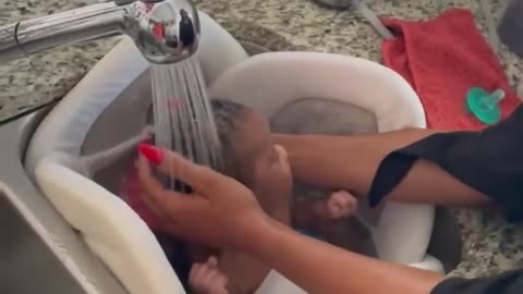Amara la negraaln Twins Daughter's Bath Time ❤️Lovely Moments