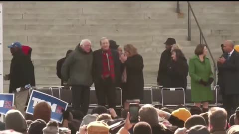 Sanders, Steyer do awkward dance at MLK event