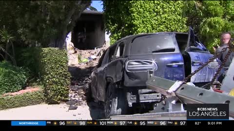 Mar Vista home destroyed after woman crashes into it